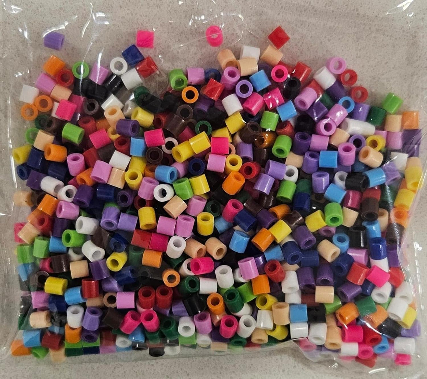 Kit de Cuentas para Planchar | 1,000 Cuentas de Colores + Base Cuadrada + Pinzas + Instructivo | Manualidades Creativas para Niños y Adultos